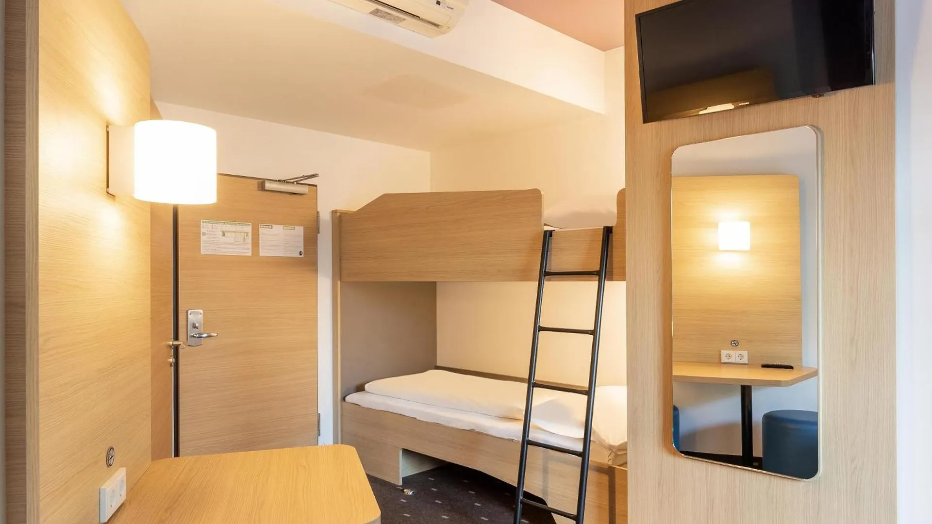 B&B Hotel Duesseldorf-Airport Németország